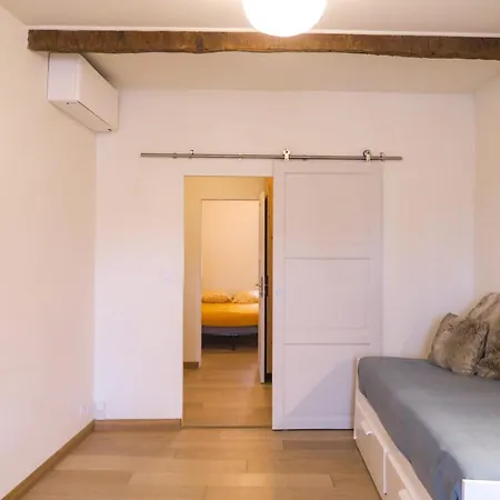 Lägenhet One Bedroom In The Old Center Of *