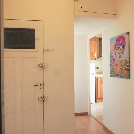 Διαμέρισμα One Bedroom In The Old Center Of *